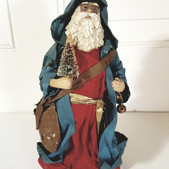 Vintage Clothtique  St Nicholas Glasses Tree Bells - Picture 1 of 6